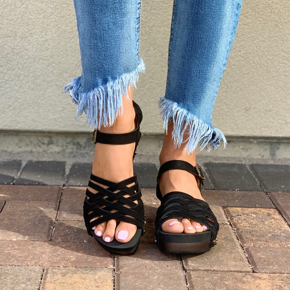 Black Woven Leather Wooden Wedge Platform Clog - Picture 4 of 8